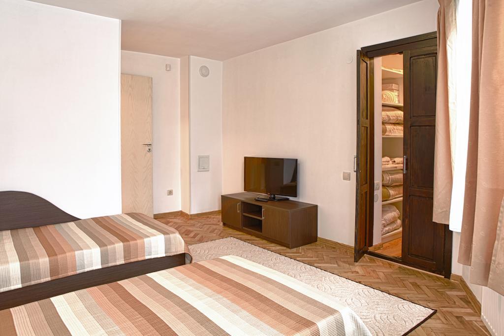 Pepi Guest House Weliko Tarnowo Exterior foto